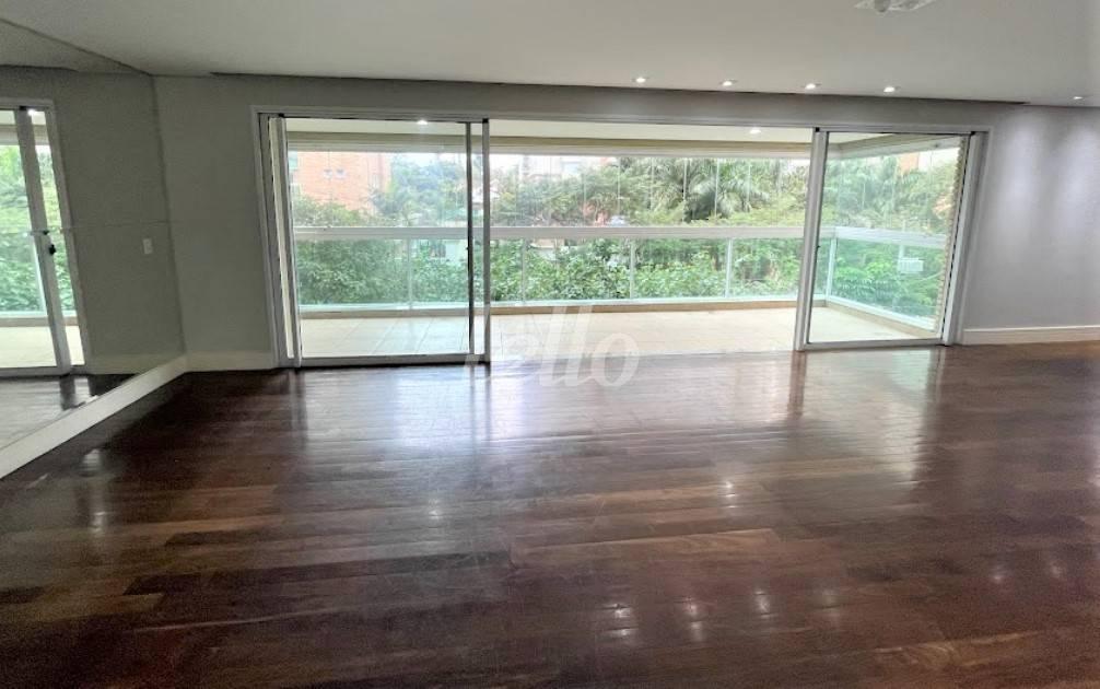 SALA de Apartamento à venda, Padrão com 169 m², 4 quartos e 3 vagas em Brooklin Paulista - São Paulo