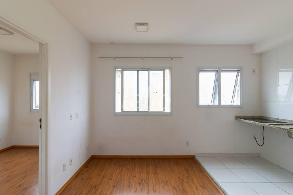 SALA de Apartamento para alugar, Padrão com 36 m², 1 quarto e em Santa Efigenia - São Paulo
