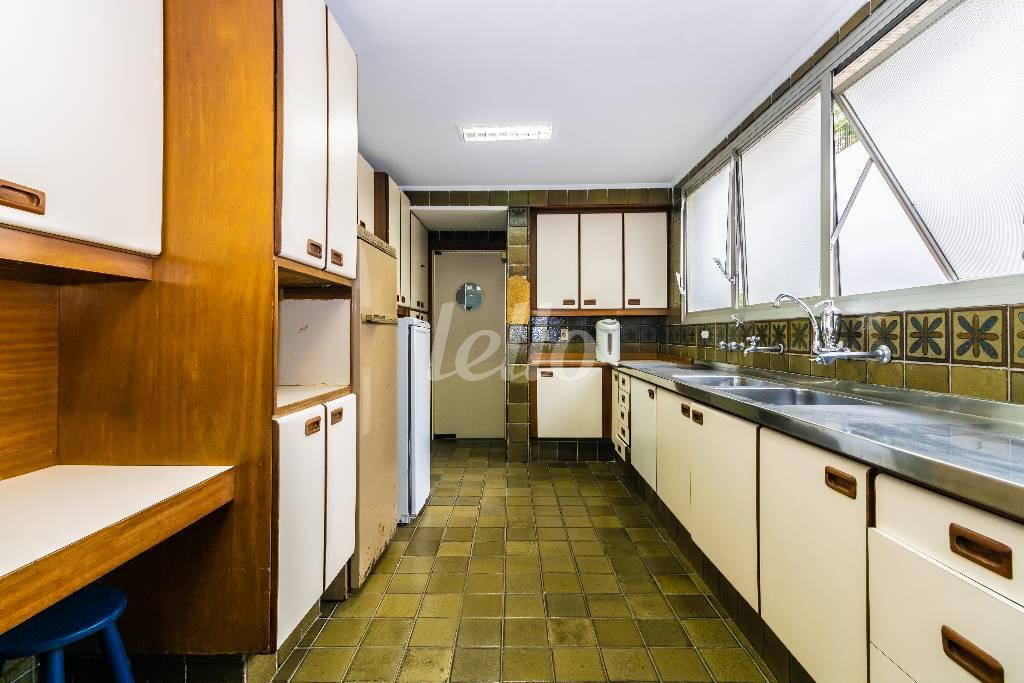 COZINHA de Apartamento à venda, Padrão com 294 m², 4 quartos e 3 vagas em Jardim Paulista - São Paulo