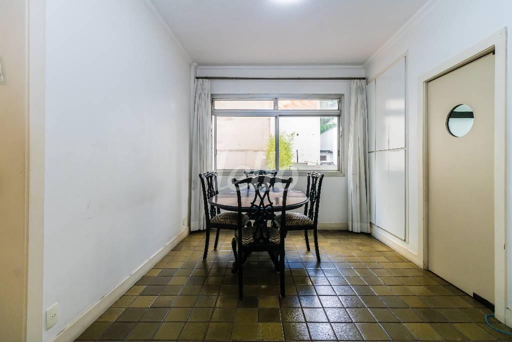 COPA de Apartamento à venda, Padrão com 294 m², 4 quartos e 3 vagas em Jardim Paulista - São Paulo