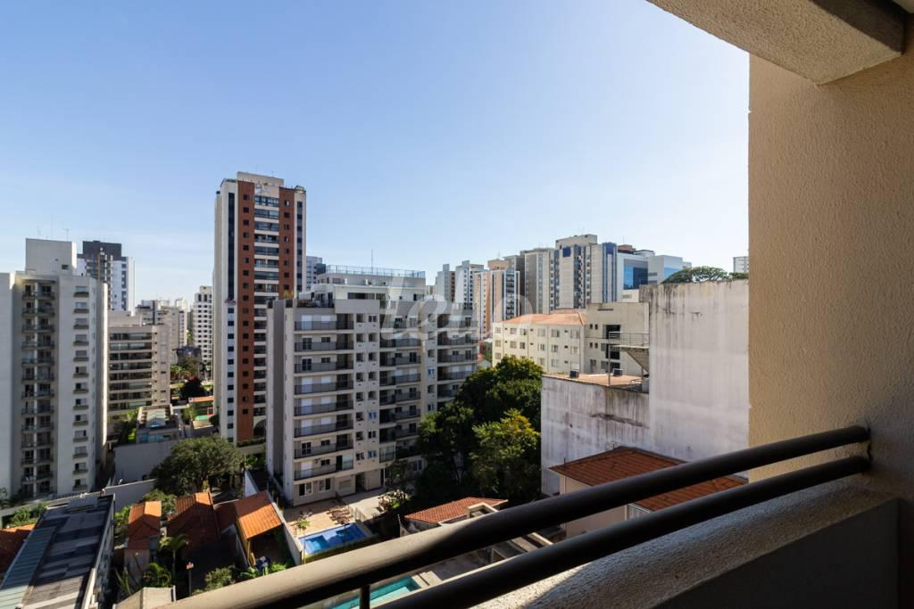 VARANDA de Apartamento para alugar, Padrão com 33 m², 1 quarto e 1 vaga em Vila Pompeia - São Paulo