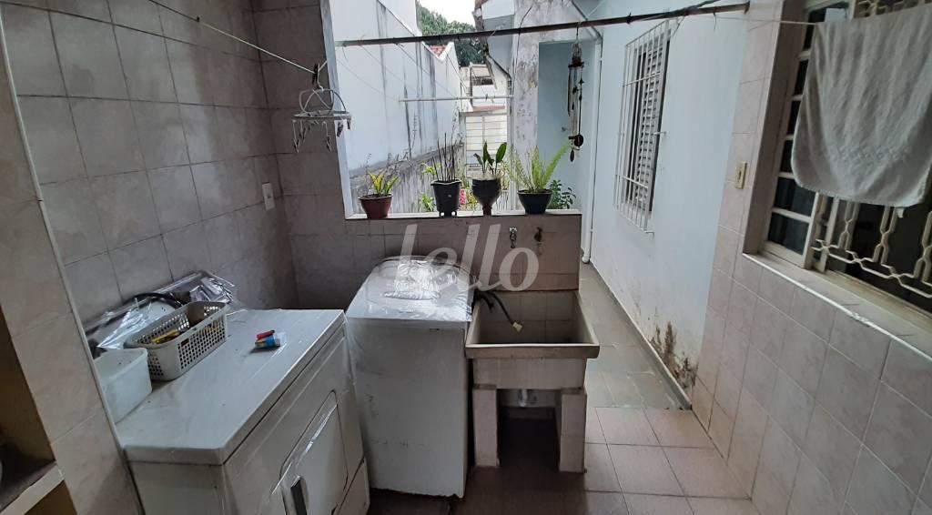 ÁREA DE SERVIÇO de Casa à venda, térrea com 97 m², 2 quartos e 2 vagas em Vila Oratório - São Paulo