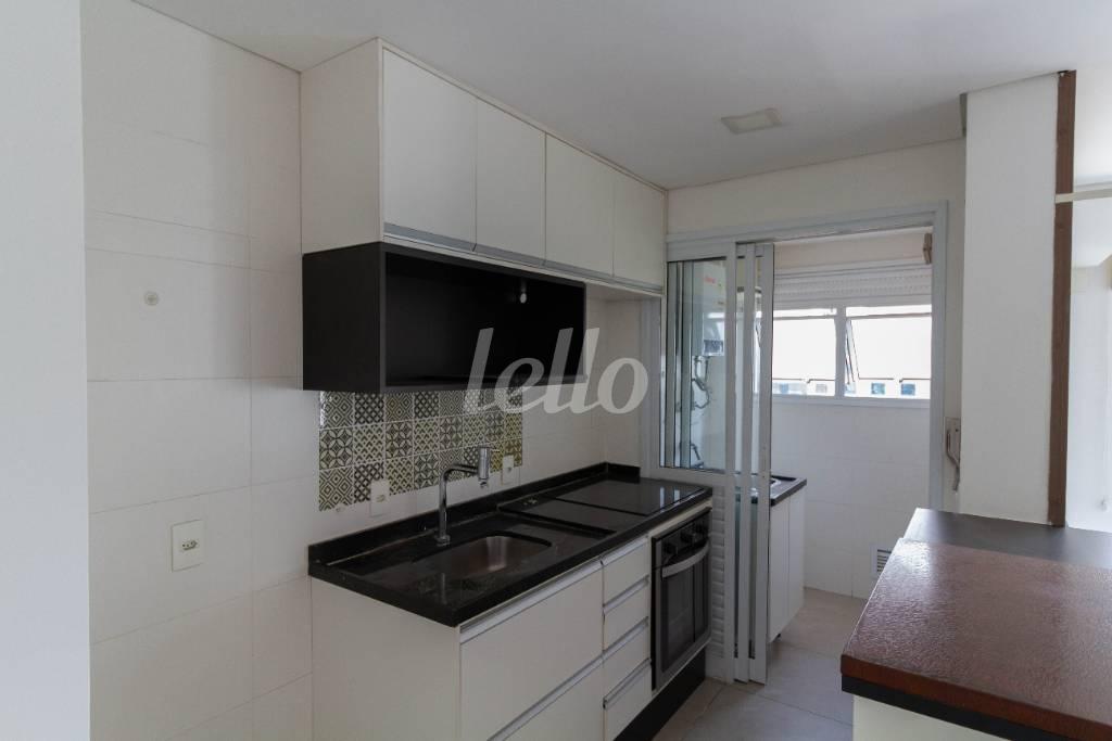 COZINHA de Apartamento para alugar, Padrão com 85 m², 1 quarto e 1 vaga em Vila Gertrudes - São Paulo
