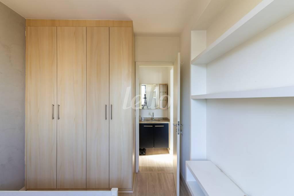 DORMITÓRIO de Apartamento para alugar, Padrão com 33 m², 1 quarto e 1 vaga em Vila Pompeia - São Paulo