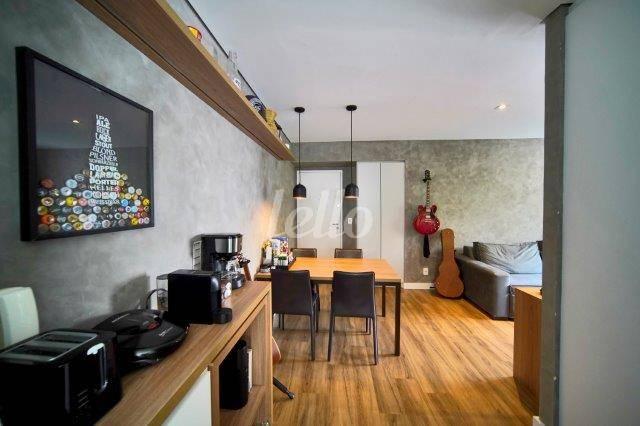 SALA de Apartamento à venda, Padrão com 45 m², 1 quarto e 1 vaga em Vila Buarque - São Paulo