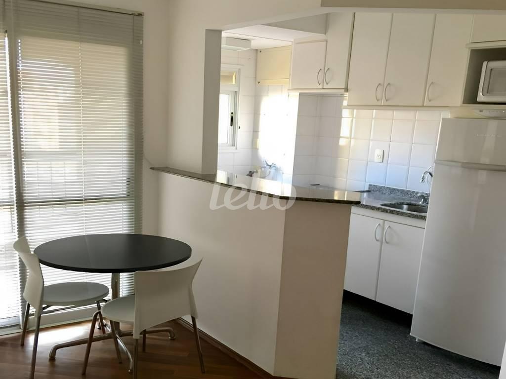 COZINHA de Apartamento para alugar, Padrão com 37 m², 1 quarto e 1 vaga em Vila Nova Conceição - São Paulo