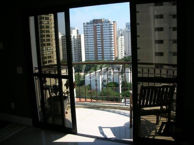 SACADA de Apartamento à venda, Triplex com 142 m², 2 quartos e 3 vagas em Planalto Paulista - São Paulo