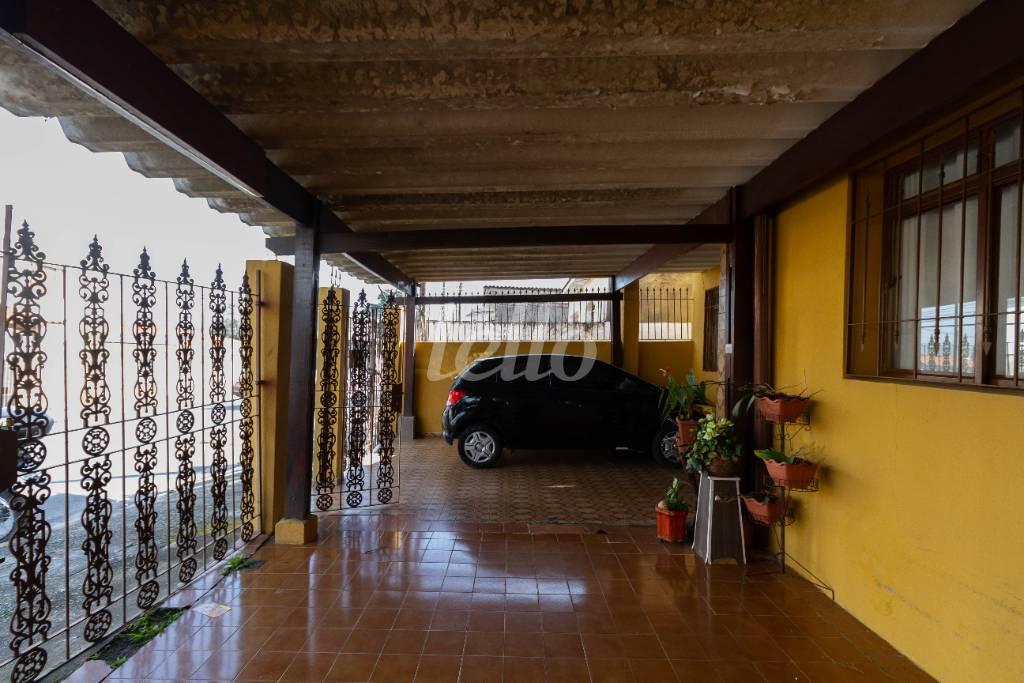 GARAGEM de Casa à venda, sobrado com 172 m², 3 quartos e 2 vagas em Jardim Vila Galvão - Guarulhos