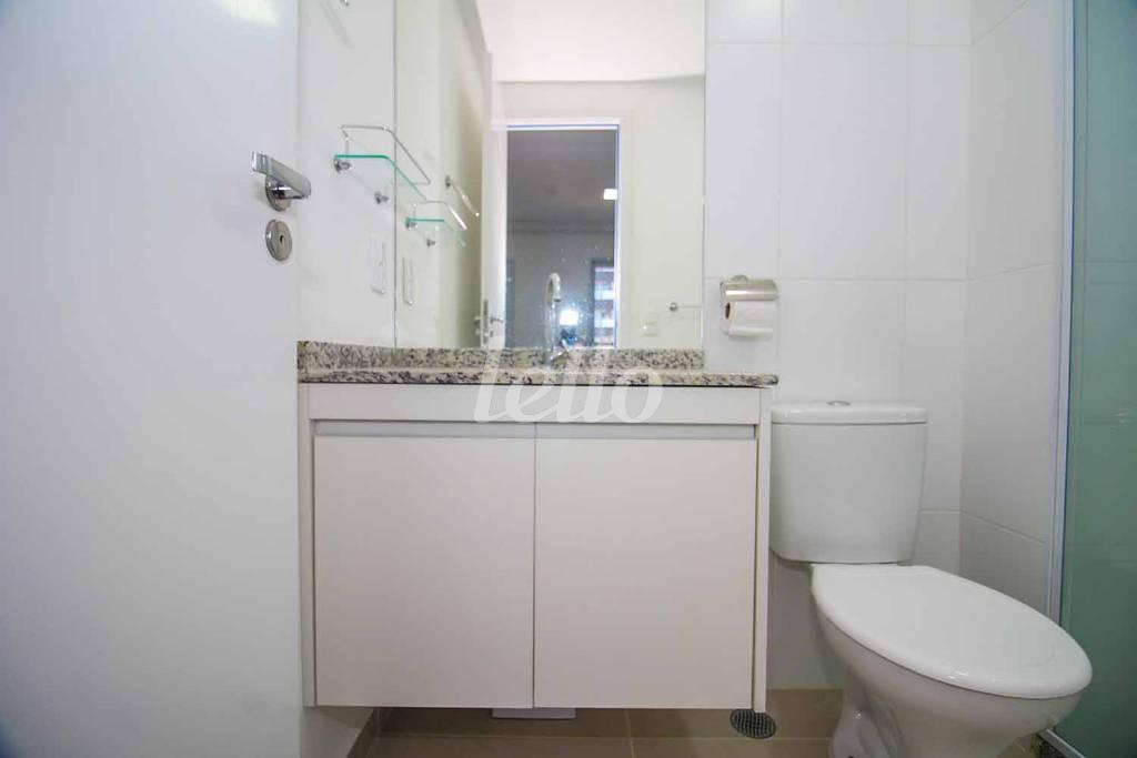 BANHEIRO SOCIAL de Apartamento para alugar, Padrão com 30 m², 1 quarto e em Pinheiros - São Paulo