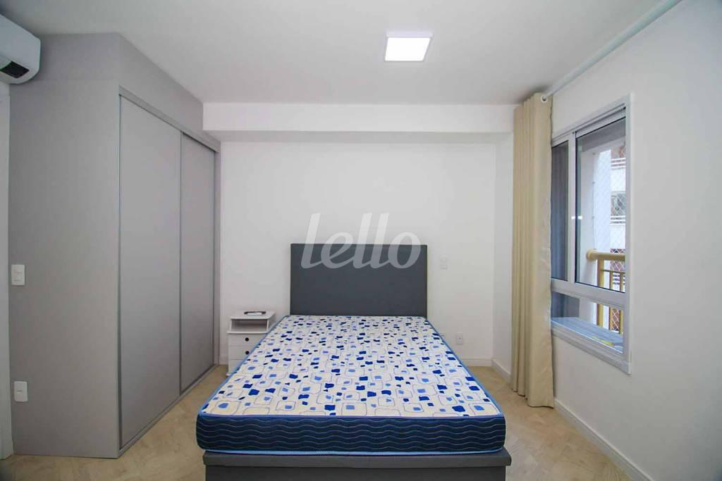 DORMITÓRIO de Apartamento para alugar, Padrão com 30 m², 1 quarto e em Pinheiros - São Paulo