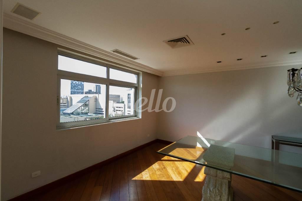 SALA DE JANTAR de Apartamento para alugar, Padrão com 470 m², 5 quartos e 3 vagas em Jardim Europa - São Paulo