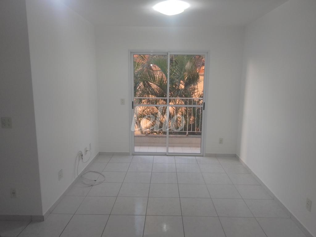 1-SALA-003.JPG de Apartamento à venda, Padrão com 61 m², 2 quartos e 1 vaga em Vila Aurora - São Paulo