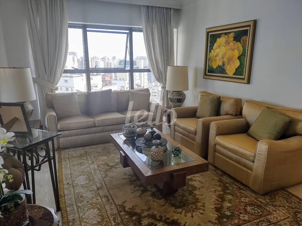 SALA de Apartamento à venda, Padrão com 196 m², 3 quartos e 3 vagas em Perdizes - São Paulo