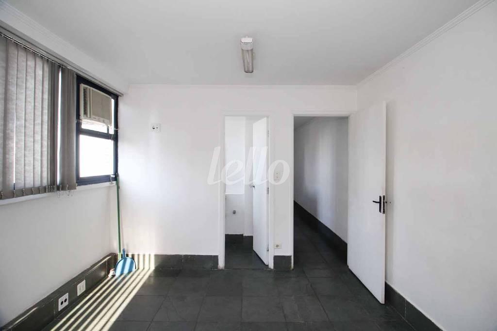 SALA de Sala / Conjunto para alugar, Padrão com 37 m², e em Tucuruvi - São Paulo