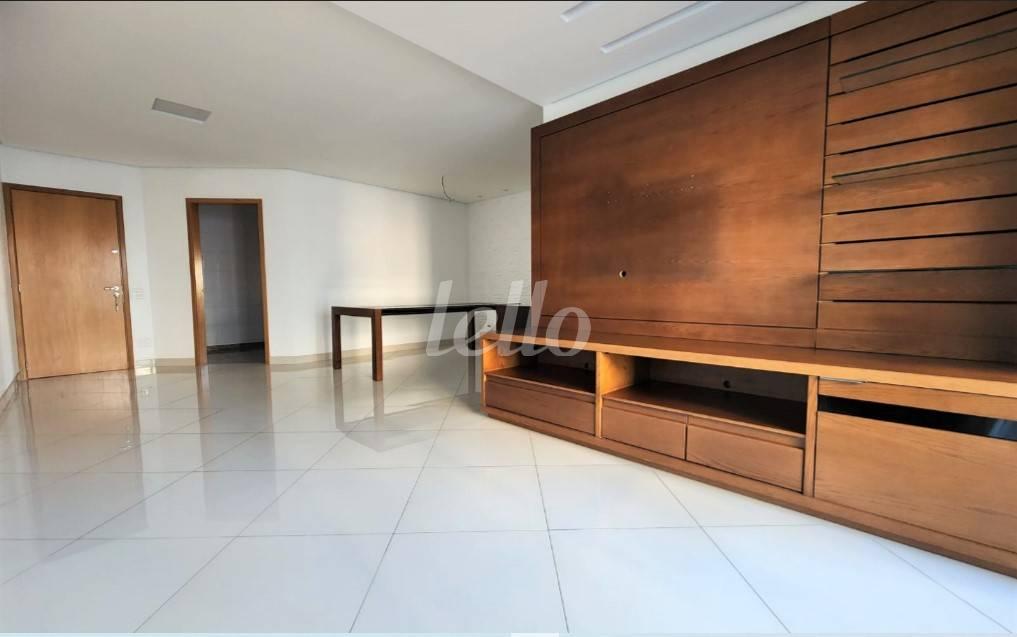 SALA de Apartamento à venda, Padrão com 140 m², 3 quartos e 3 vagas em Chácara Inglesa - São Paulo
