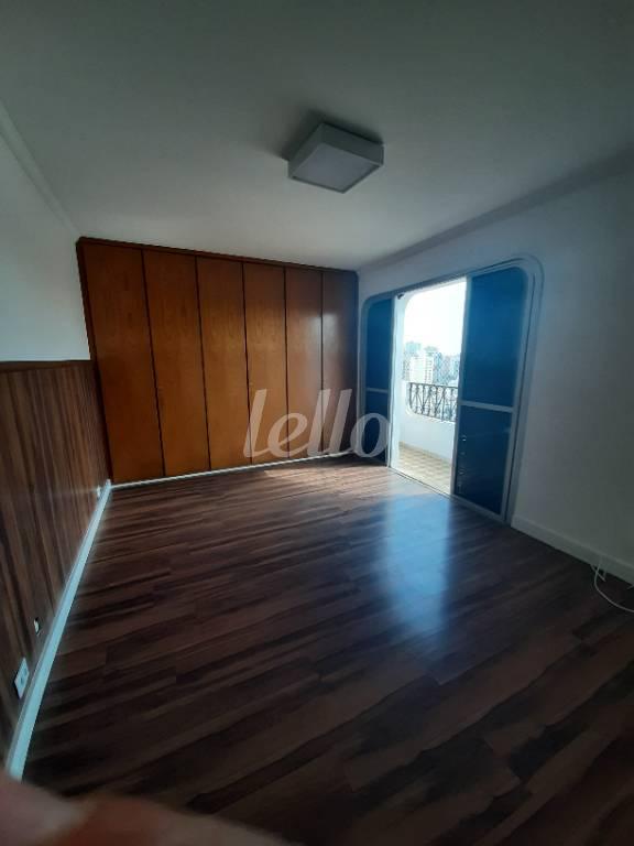 SUÍTE de Apartamento à venda, Padrão com 128 m², 3 quartos e 1 vaga em Vila Nova Conceição - São Paulo