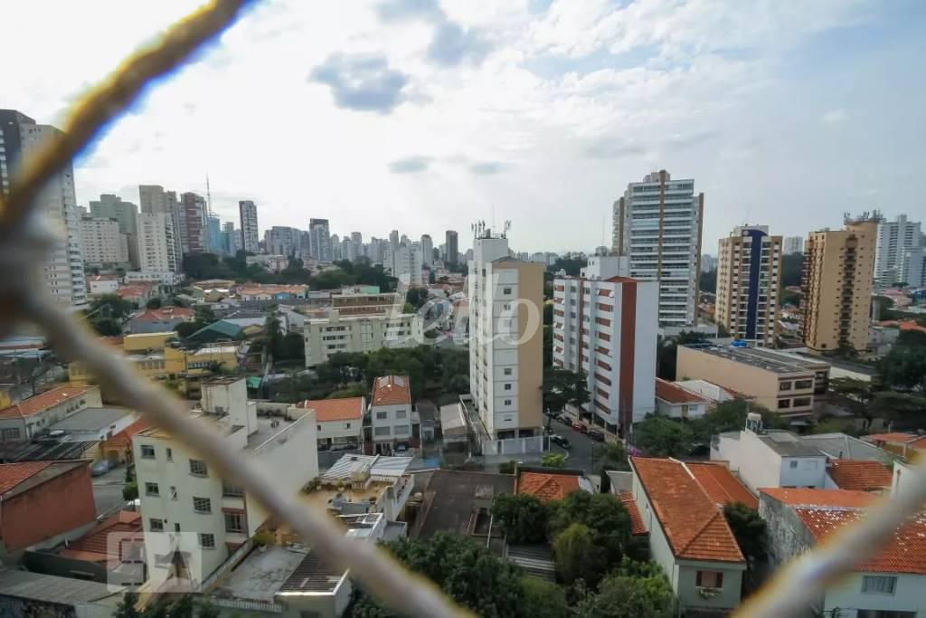 VISTA de Apartamento à venda, Padrão com 210 m², 3 quartos e 4 vagas em Vila Mariana - São Paulo