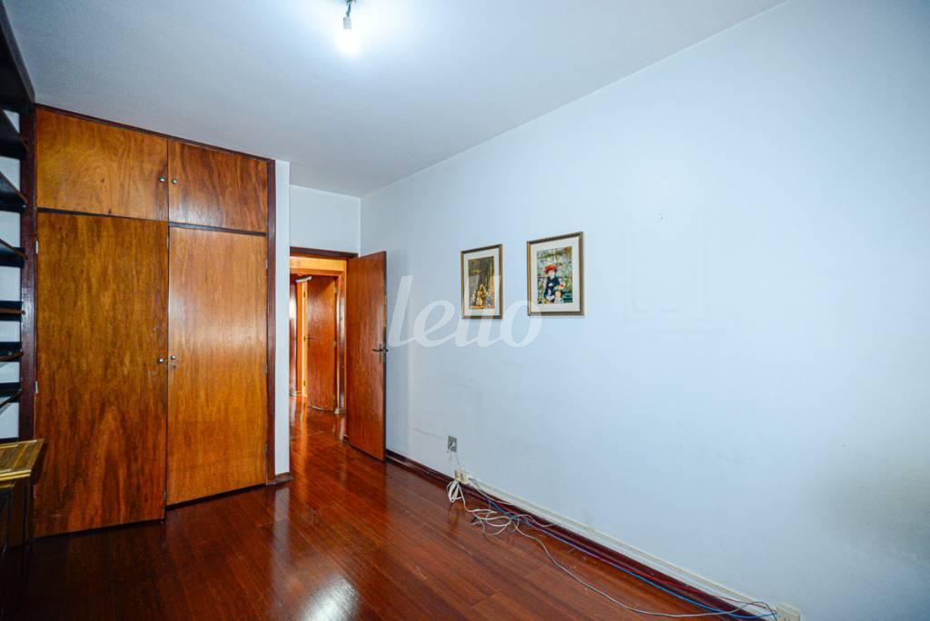 ESCRITÓRIO de Apartamento à venda, Padrão com 180 m², 3 quartos e 1 vaga em Higienópolis - São Paulo