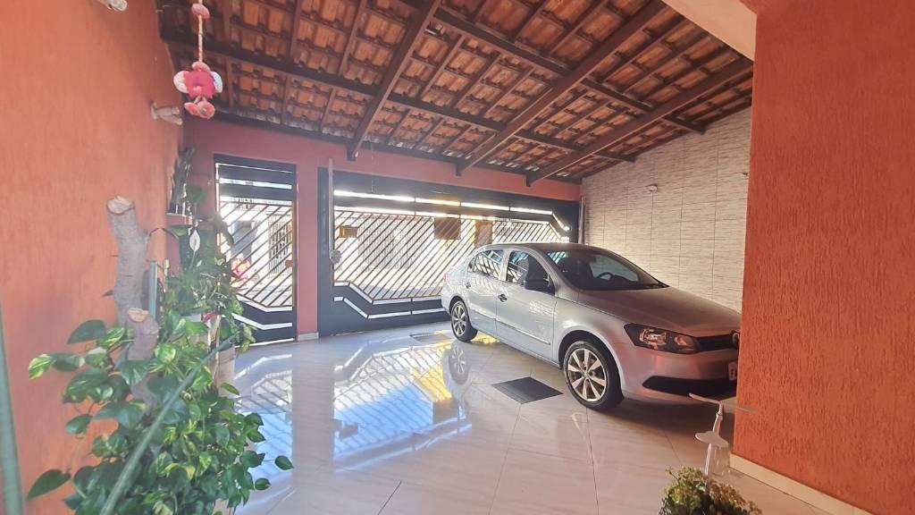 GARAGEM de Casa à venda, sobrado com 248 m², 3 quartos e 3 vagas em Vila Nova - São Paulo