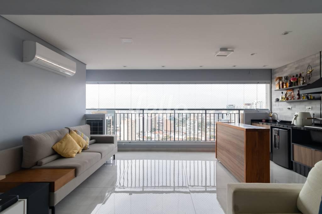 SALA de Apartamento à venda, Padrão com 106 m², 4 quartos e 2 vagas em Tatuapé - São Paulo