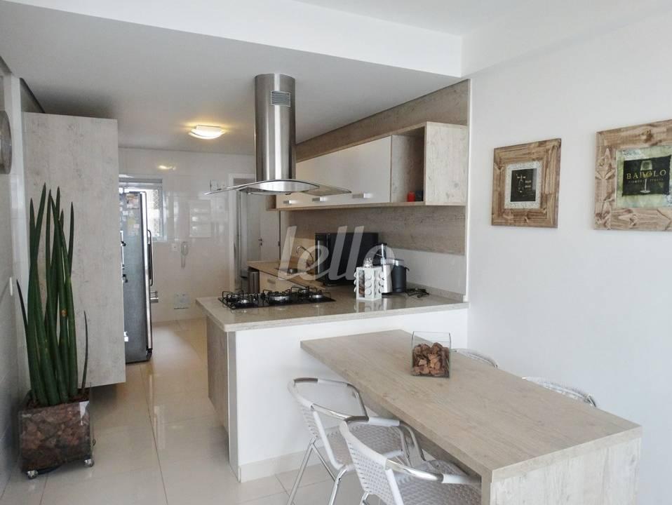 COZINHA de Apartamento para alugar, Padrão com 198 m², 3 quartos e 3 vagas em Cidade Monções - São Paulo
