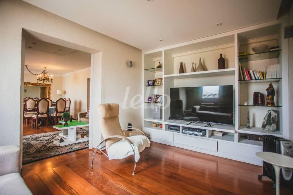 SALA de Apartamento à venda, Padrão com 139 m², 2 quartos e 2 vagas em Vila Monte Alegre - São Paulo