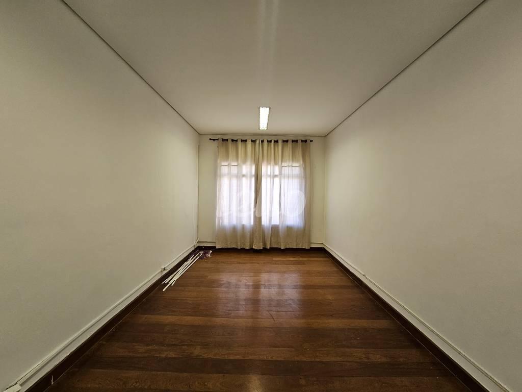 SALA 3 de Casa para alugar, Padrão com 80 m², e em Cidade Mãe do Céu - São Paulo