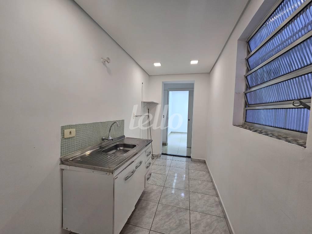 COZINHA de Casa para alugar, Padrão com 80 m², e em Cidade Mãe do Céu - São Paulo