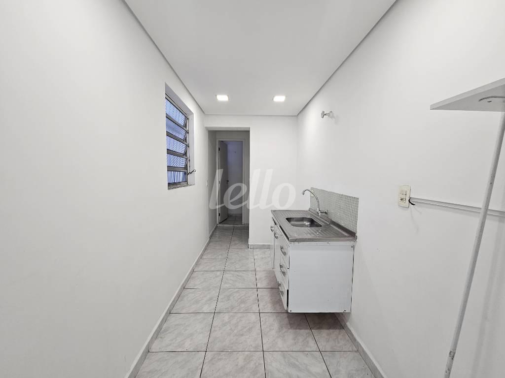 COZINHA de Casa para alugar, Padrão com 80 m², e em Cidade Mãe do Céu - São Paulo