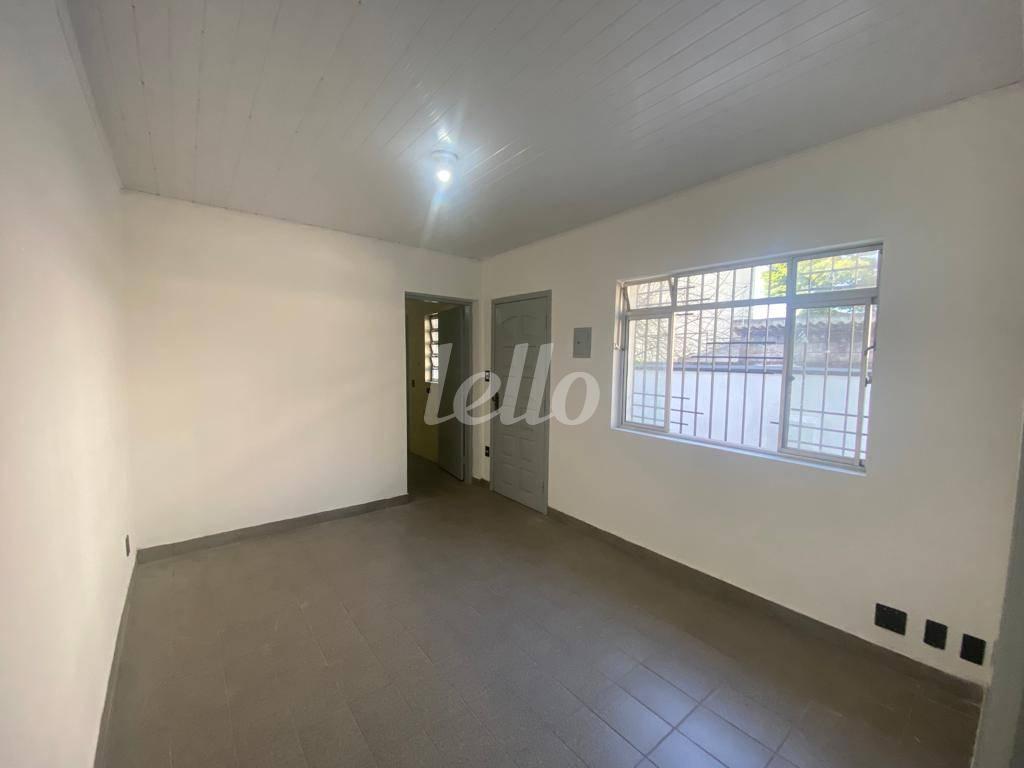 SALA 4 de Casa para alugar, térrea com 150 m², e 2 vagas em Vila Leopoldina - Santo André