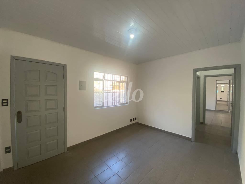 SALA 4 de Casa para alugar, térrea com 150 m², e 2 vagas em Vila Leopoldina - Santo André