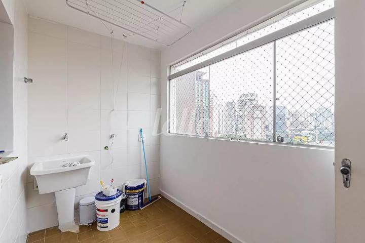 ÁREA DE SERVIÇO de Apartamento à venda, Padrão com 95 m², 3 quartos e 1 vaga em Itaim Bibi - São Paulo