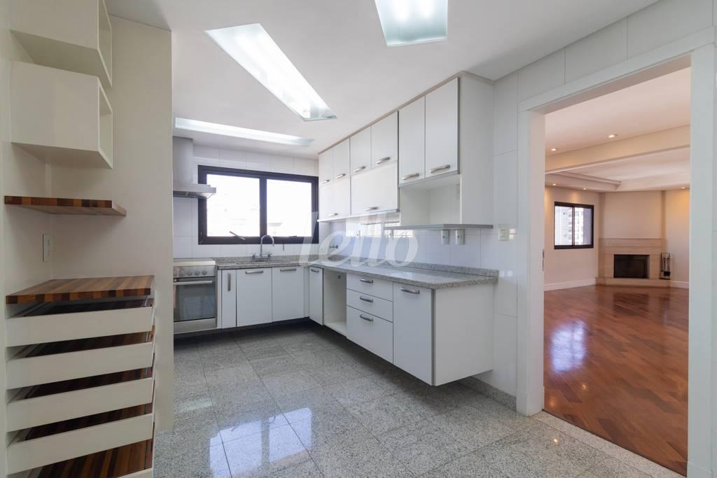 16 - COZINHA de Apartamento à venda, cobertura - Padrão com 448 m², 5 quartos e 6 vagas em Parque da Mooca - São Paulo