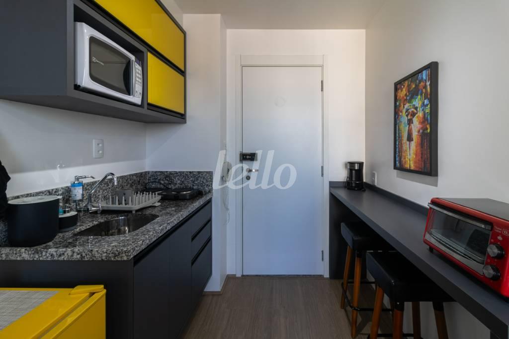 COZINHA de Apartamento para alugar, Padrão com 20 m², 1 quarto e em Brás - São Paulo