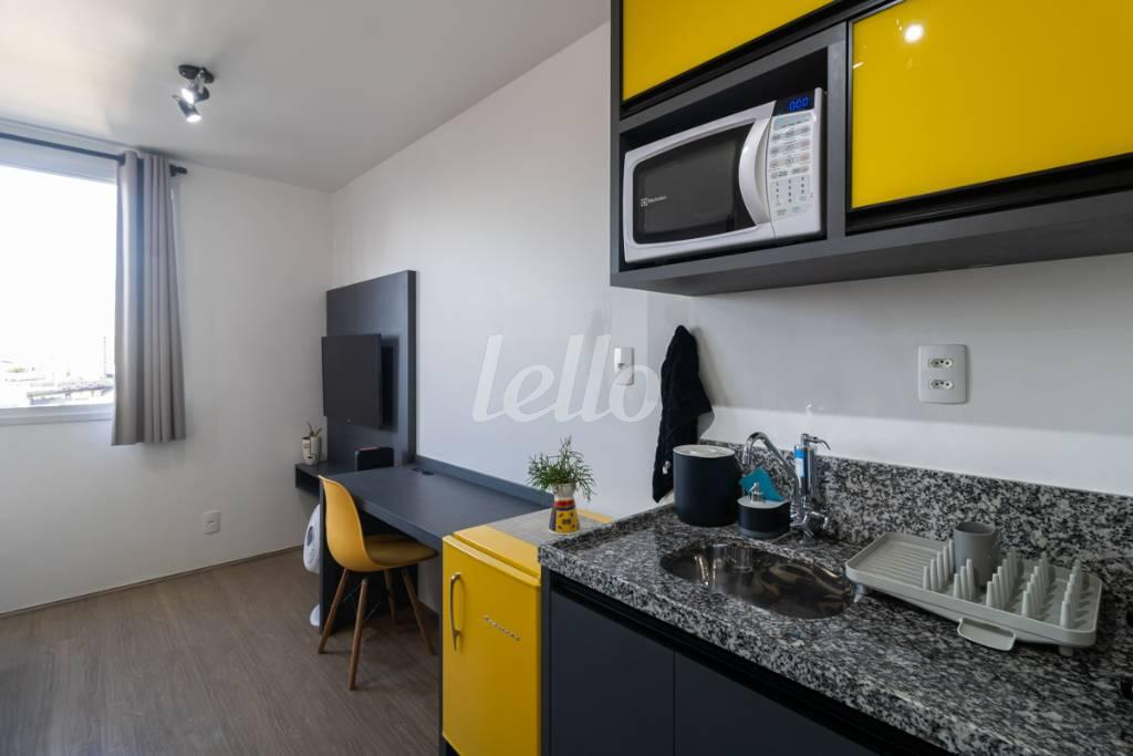 COZINHA de Apartamento para alugar, Padrão com 20 m², 1 quarto e em Brás - São Paulo