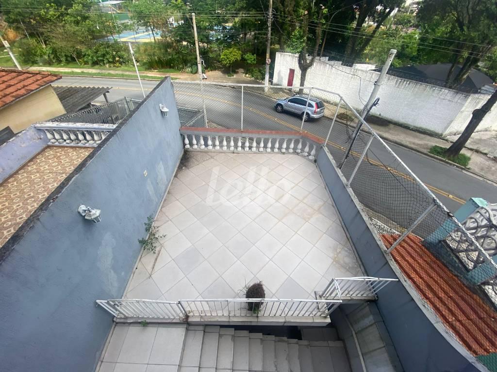 48 VARANDA DA SALA de Casa à venda, sobrado com 145 m², 3 quartos e 2 vagas em Jardim - Santo André