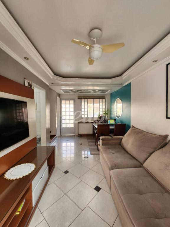 SALA de Casa à venda, sobrado com 100 m², 2 quartos e 2 vagas em Utinga - Santo André