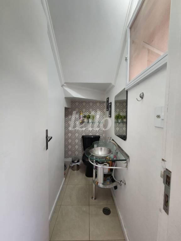 LAVABO de Casa à venda, sobrado com 100 m², 2 quartos e 2 vagas em Utinga - Santo André