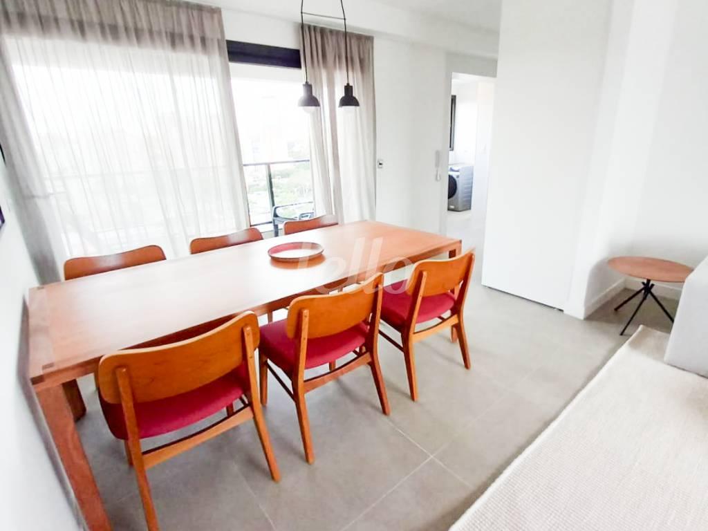SALA de Apartamento para alugar, Padrão com 74 m², 2 quartos e 1 vaga em Pinheiros - São Paulo
