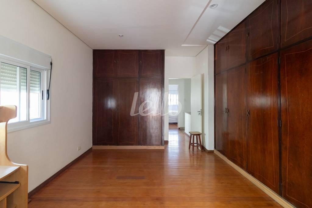 17 - SUÍTE de Casa à venda, sobrado com 184 m², 3 quartos e 2 vagas em Mooca - São Paulo