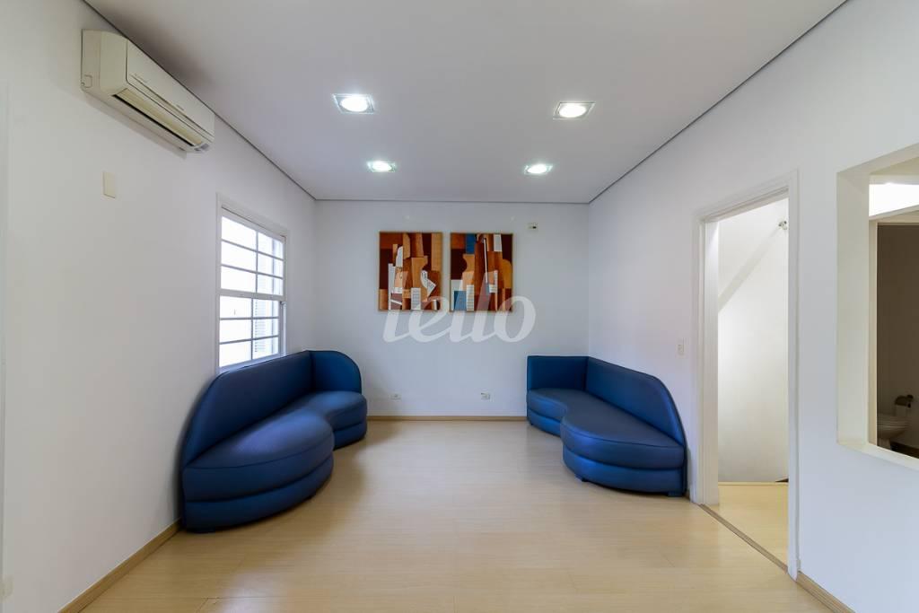 SALA 7 de Casa à venda, sobrado com 200 m², e 2 vagas em Brooklin Paulista - São Paulo