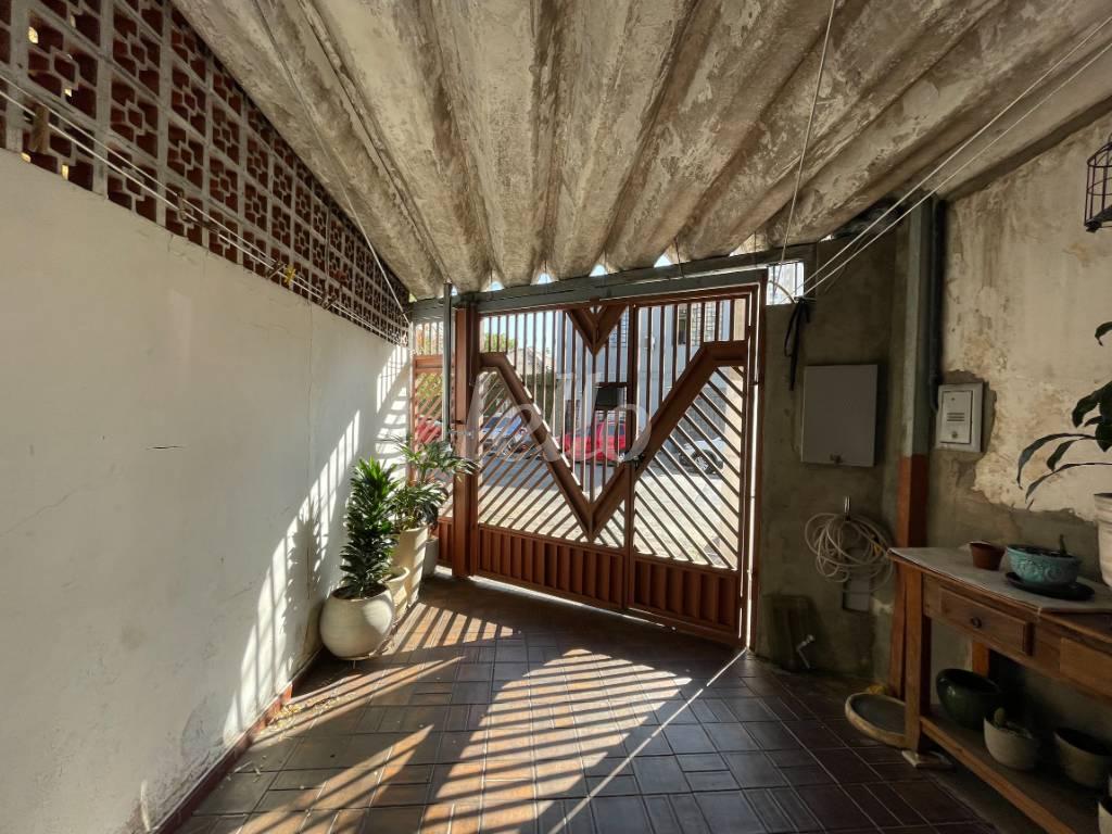 GARAGEM de Casa à venda, sobrado com 126 m², 2 quartos e 1 vaga em Vila Bertioga - São Paulo
