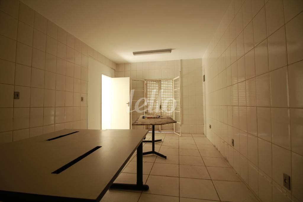 EDÍCULA de Casa para alugar, sobrado com 100 m², 4 quartos e 4 vagas em Parque da Vila Prudente - São Paulo