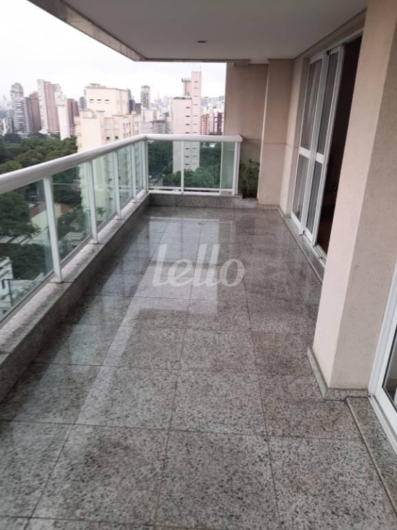 VARANDA de Apartamento à venda, Padrão com 180 m², 4 quartos e 4 vagas em Vila Mariana - São Paulo