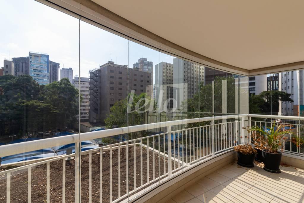 VARANDA de Apartamento para alugar, Padrão com 78 m², 2 quartos e 1 vaga em Cerqueira César - São Paulo
