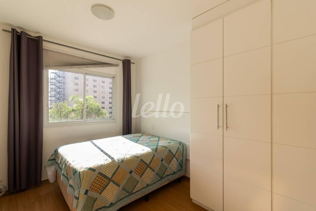 SUITE de Apartamento para alugar, Padrão com 78 m², 2 quartos e 1 vaga em Cerqueira César - São Paulo