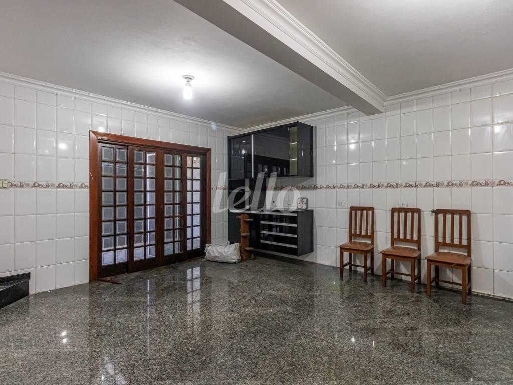 COZINHA de Casa para alugar, sobrado com 600 m², e 2 vagas em Paraíso do Morumbi - São Paulo