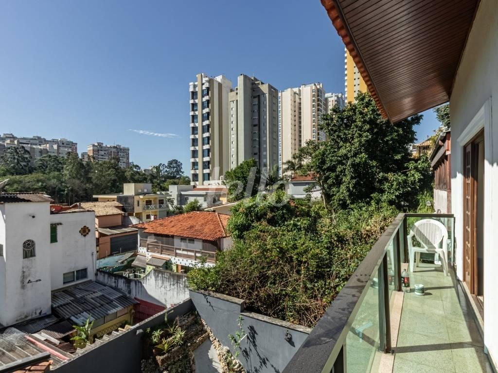 VARANDA de Casa para alugar, sobrado com 600 m², e 2 vagas em Paraíso do Morumbi - São Paulo