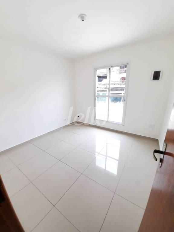 DORMITÓRIO de Casa à venda, sobrado com 249 m², 4 quartos e 2 vagas em Vila Luzita - Santo André