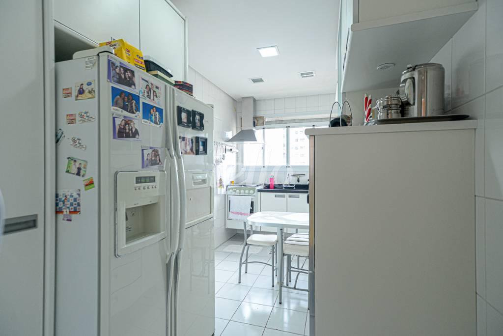 COZINHA de Apartamento à venda, Padrão com 120 m², 3 quartos e 2 vagas em Mooca - São Paulo